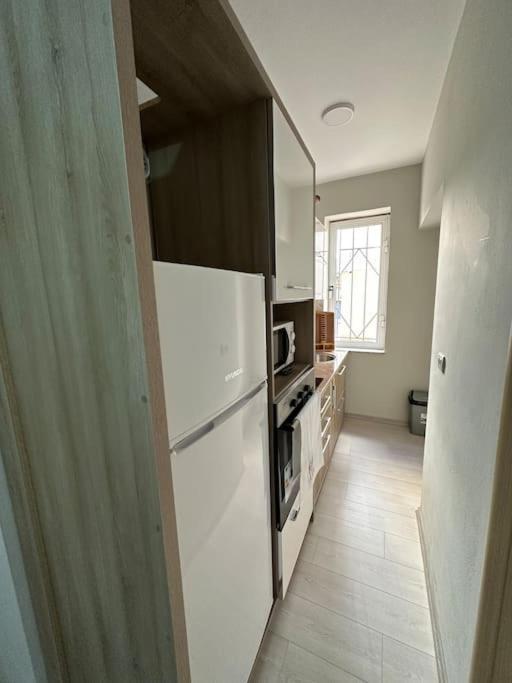 Modern In The Centre Apartment