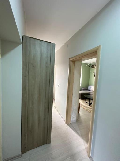 Modern In The Centre Apartment